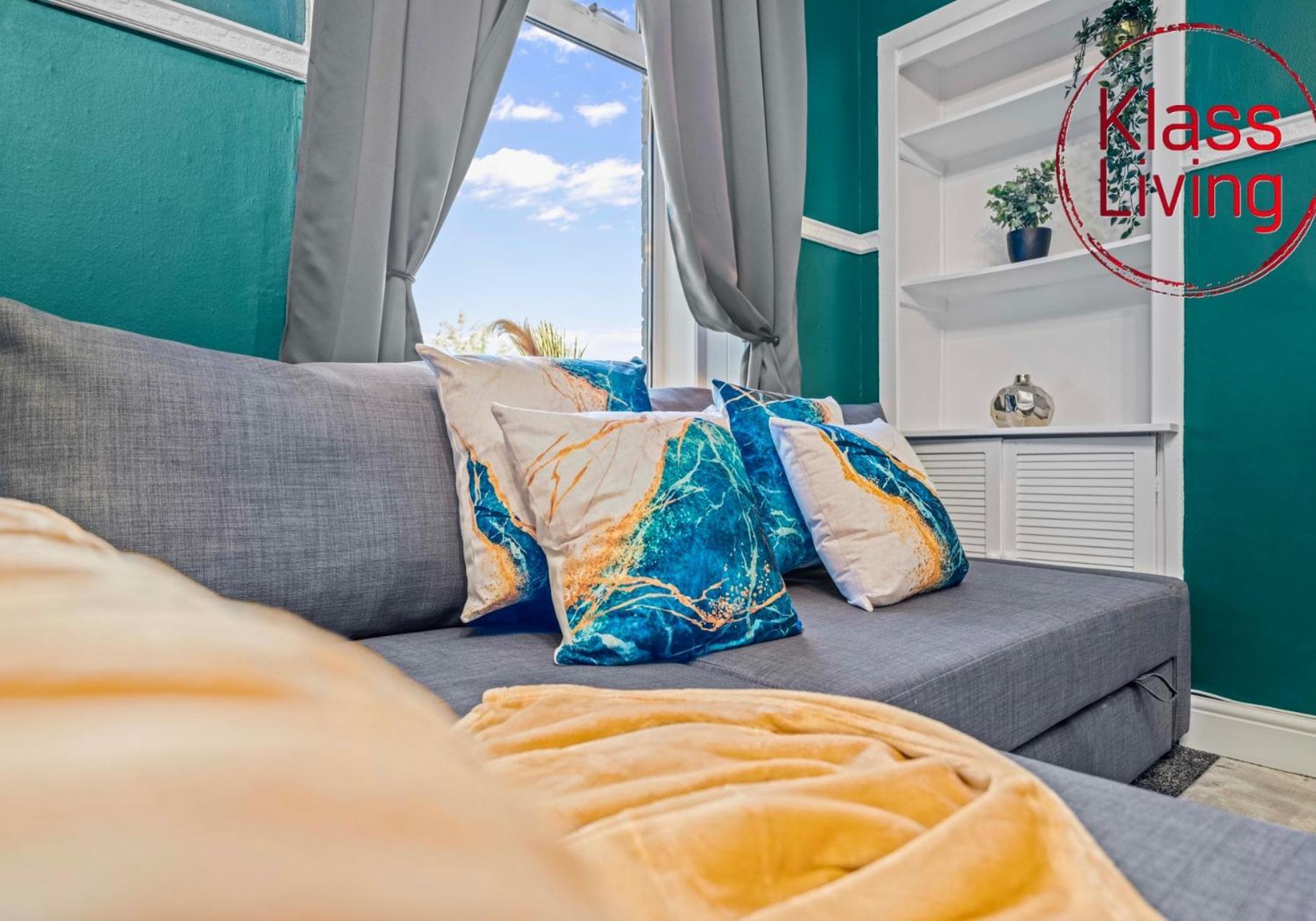Alexander Apartment By Klass Living Коутбридж Екстериор снимка